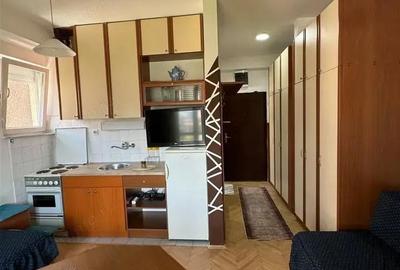 Apartament cu 1 camera de inchiriat in zona Olimpia - 1