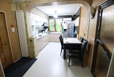 Apartament cu 3 camere decomandat în Micro 17 - 3