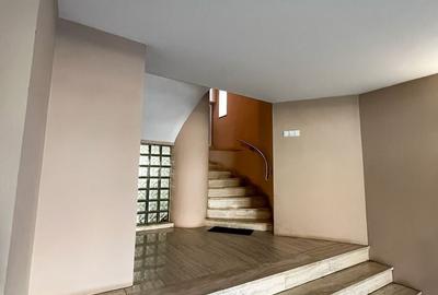 Casă individuală cu 18 camere cu Canalizare în Băneasa - 22