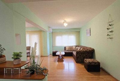 Apartament 4 camere de inchiriat, Blvd. Dacia - 3