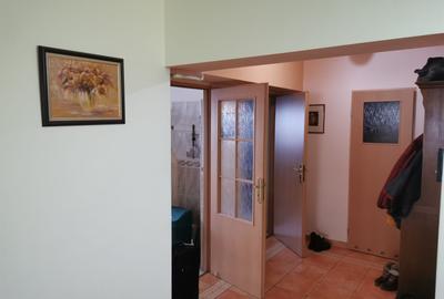 Apartament cu 3 camere decomandat în Central - 3