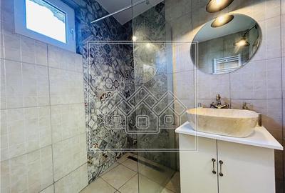 Casa in Sibiu - Vurpar - 2 constructii in curte - Gradina mare - 29