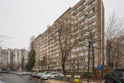 Apartament cu 4 camere semidecomandat în Drumul Taberei - 19