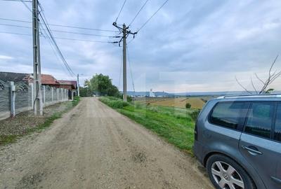Parcele intravilane cu suprafata cuprinsa intre 708 - 768 mp, zona Teius - 4