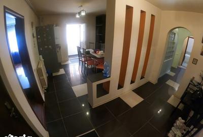 Apartament cu 3 camere decomandat în Central - 9