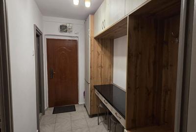 Garsonieră decomandată în Est - 2