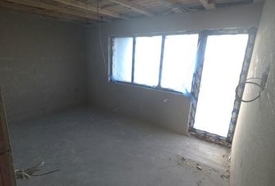 Casă cu 4 camere cu Teren 200 Mp în Central - 15