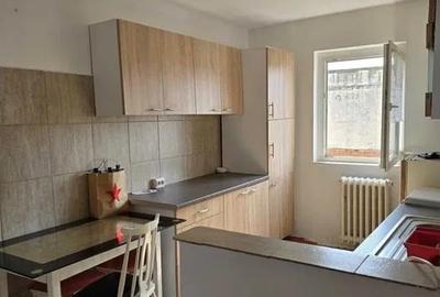 Apartament cu 2 camere semidecomandat, mobilat în Complex Studențesc - 2