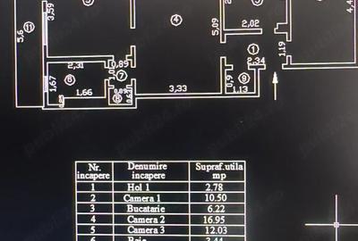 Apartament cu 3 camere nedecomandat în Micro 16