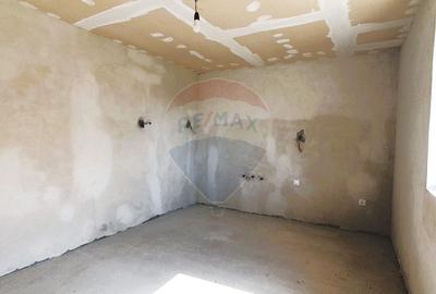 Casa 3 camere in Periam, renovata, incalzire in pardoseala Comision 0% - 11