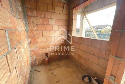 Casă cu Teren 680 Mp în Ampoi 3 - 7