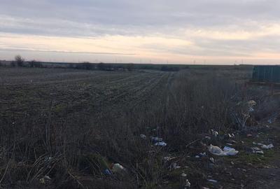 Teren Construcții intravilan de 12000 mp, în Sud-Est