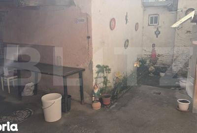 Teren de 42 mp, în Central - 3