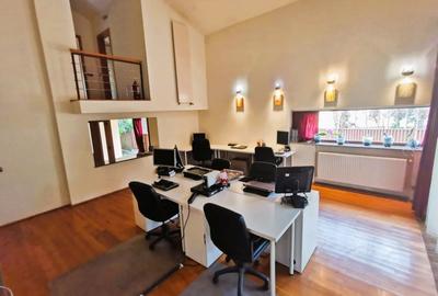 Casă individuală cu 6 camere cu Canalizare în Aradului - 2