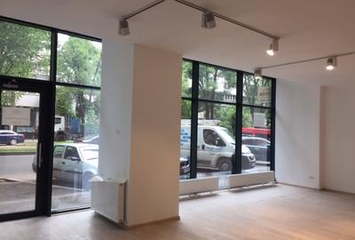 Spațiu comercial, de 102.68000030518 mp, în P-ța Victoriei - 2