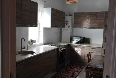 Casă cu 4 camere în Central - 8