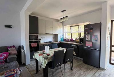 Duplex cu 4 camere cu Canalizare în Sânpetru - 3