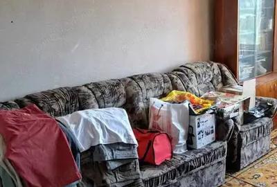 Apartament cu 3 camere semidecomandat în Central - 1