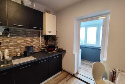 Garsonieră decomandată în Micro 3 - 5