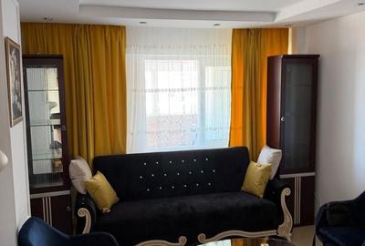 Apartament cu 3 camere decomandat, mobilat în Tomis Nord