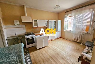 Casă individuală cu 4 camere cu Canalizare în Central - 6