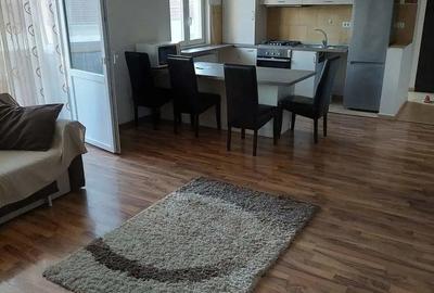 Inchiriez apartament 3 camere - 2