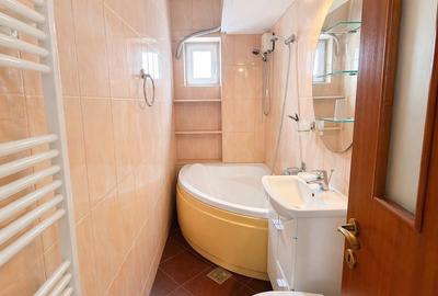 Apartament cu 4 camere decomandat, mobilat în Dacia - 17
