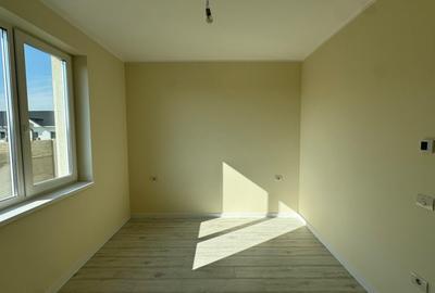 Duplex cu 3 camere cu Canalizare în Bucovăț (Remetea Mare) - 6