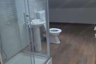 Casă cu 4 camere cu Canalizare în Central - 11