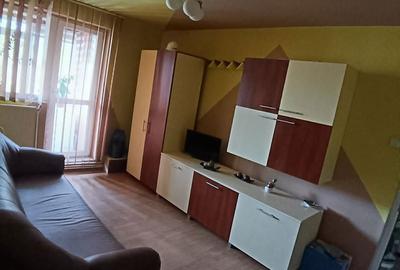 Apartament cu 3 camere decomandat în Petros - 7