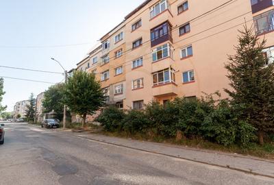 Apartament de 3 camere Campulung zona Visoi - 13