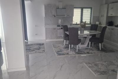 Casă cu 4 camere cu Teren 252 Mp în Berceni - 2