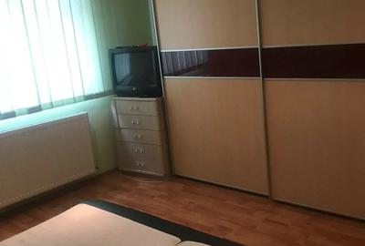 Inchiriez1cam intro vila pentru 1 persoana in zona complexul studentesc - 1