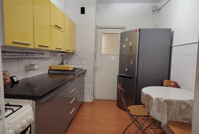 Inchiriez apartament 2 camere - 1