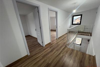 Vila la cheie- Magura Crihan- 1000 mp teren! - 4