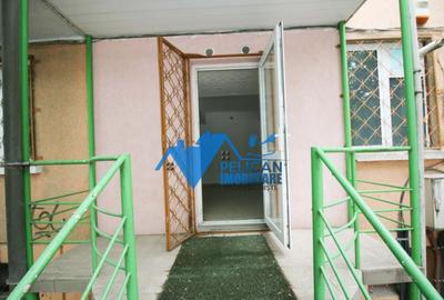 Apartament cu 2 camere semidecomandat în Piața Veche - 6