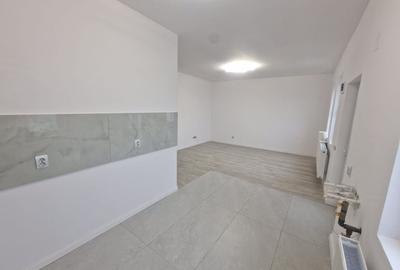 Duplex cu 3 camere cu Canalizare în Central - 53
