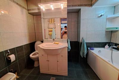 Ultracentral Târgoviște,  vânzare apartament 4camere/2balcoane - 14