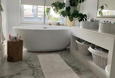 Apartament cu 4 camere decomandat în Central - 4