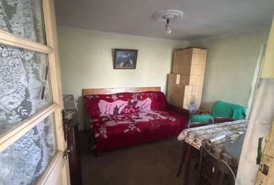 Casă cu 7 camere cu Teren 412 Mp în Coiciu