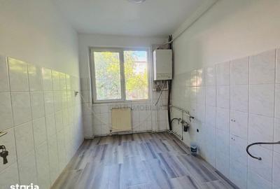 Apartament cu 3 camere semidecomandat în Săsar - 2