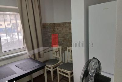 Garsonieră decomandată în Vitan - 3