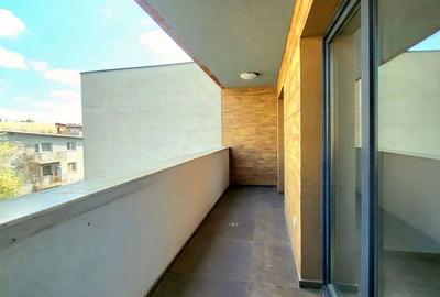 Apartament cu 3 camere decomandat în Aradului