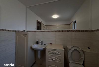 Apartament cu 3 camere decomandat în Nicolina - 8