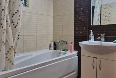 Apartament 3 camere  decomandat rond Nitu Vasile 10 min metrou - 15