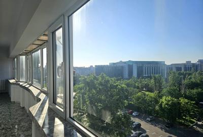 Apartament cu 5 camere semidecomandat, mobilat în Unirii - 1