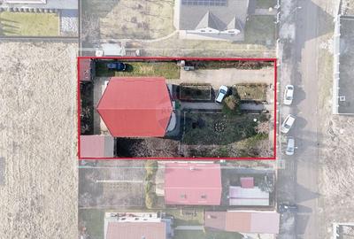 Casă cu 6 camere cu Teren 1075 Mp în Cristian - 21