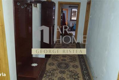 Casă cu 4 camere cu Canalizare în Central - 2