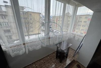 Apartament 2 camere, decomandat, etaj 3/4 ?TEFAN CEL MARE - 8
