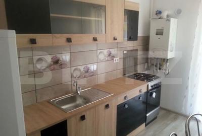 Apartament decomandat, mobilat si utilat, zona Florilor - 2